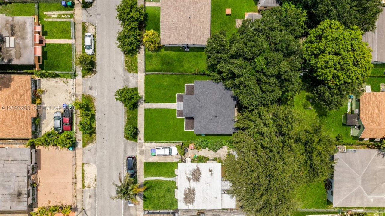 1785 NW 52nd St, Miami, FL 33142 Photo