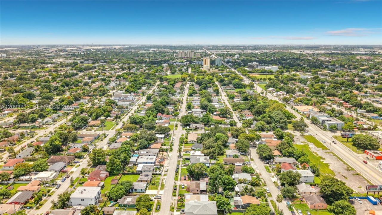 1785 NW 52nd St, Miami, FL 33142 Photo