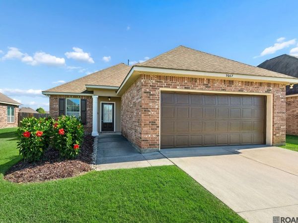 9067 Redwood Lake Blvd, Zachary, LA 70791