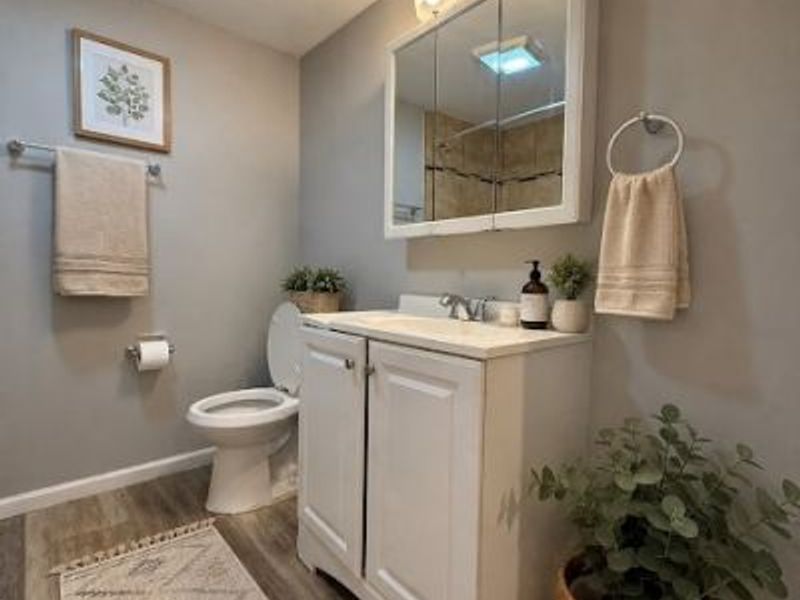 4302 Orchard Avenue, Cleveland, OH 44113 Photo 14