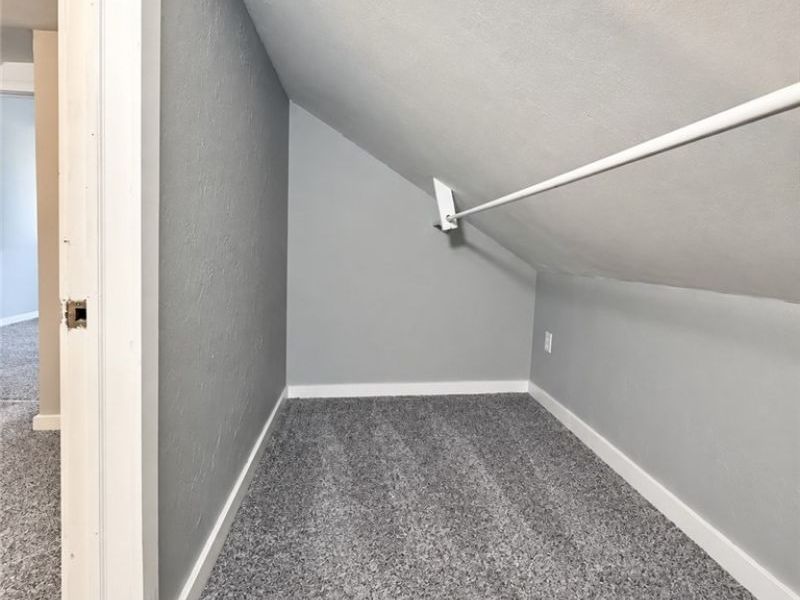 4302 Orchard Avenue, Cleveland, OH 44113 Photo 20