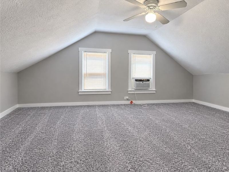 4302 Orchard Avenue, Cleveland, OH 44113 Photo 22