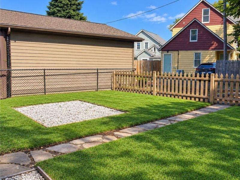 4302 Orchard Avenue, Cleveland, OH 44113 Photo 24