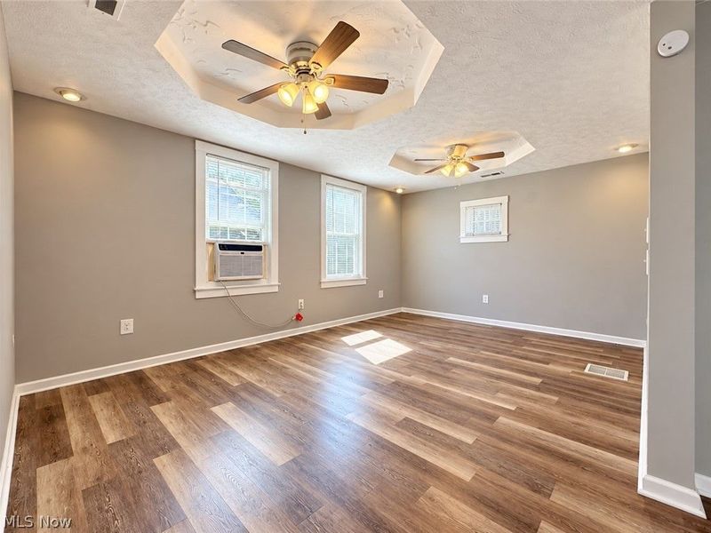 4302 Orchard Avenue, Cleveland, OH 44113 Photo 5