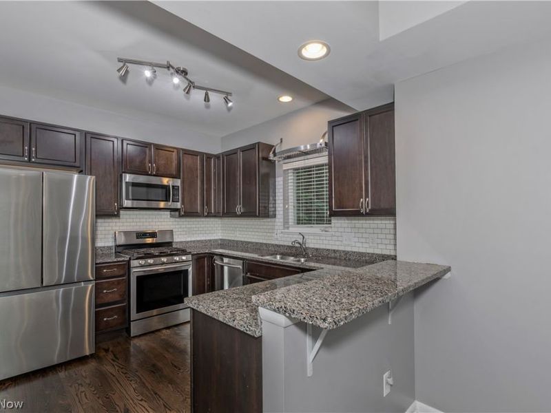 2868 W 11th Street, Cleveland, OH 44113 Photo 13