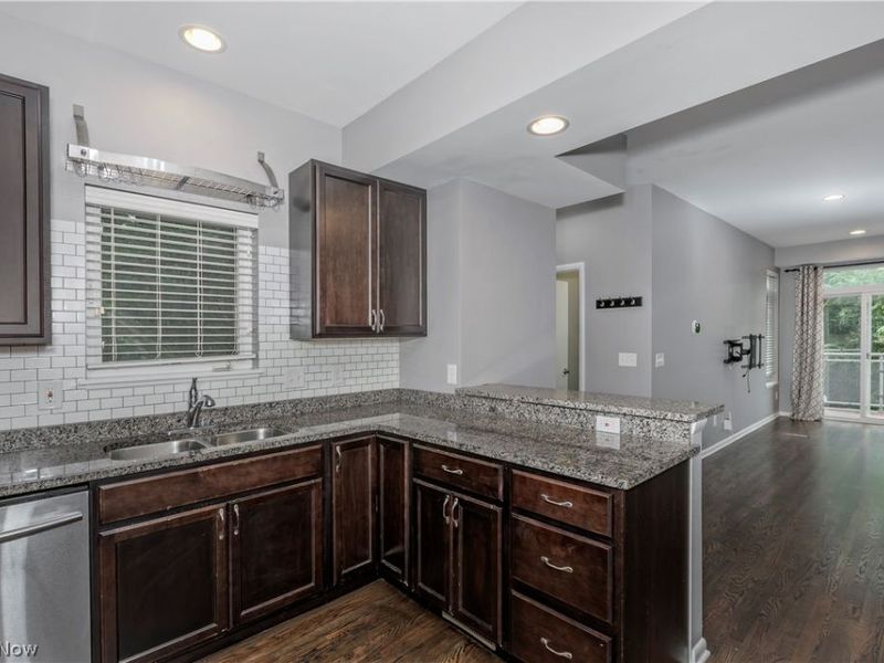 2868 W 11th Street, Cleveland, OH 44113 Photo 15
