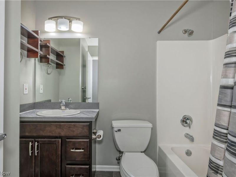 2868 W 11th Street, Cleveland, OH 44113 Photo 34