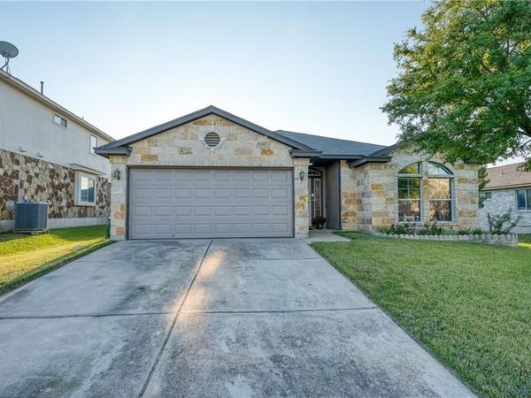 1003 Clayton DR, Leander, TX 78641