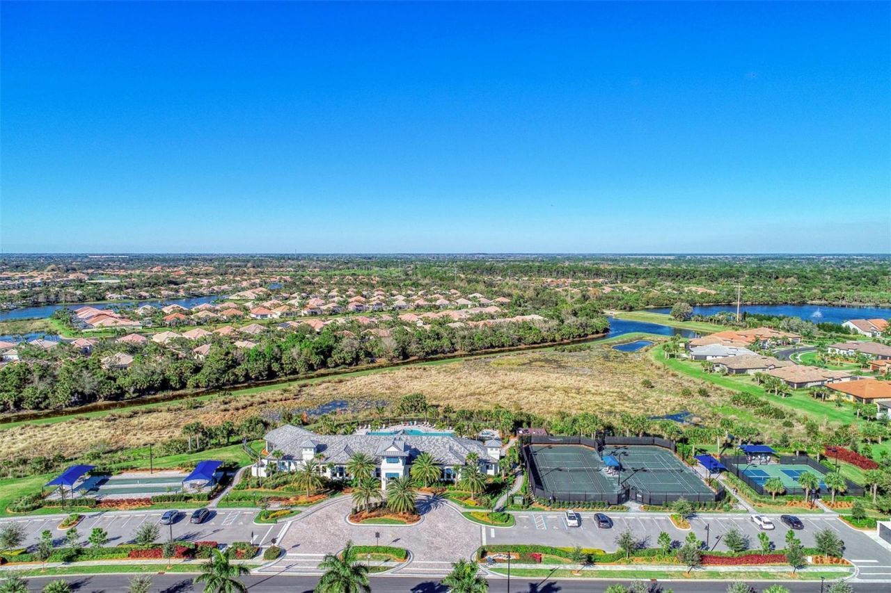 12432 Golden Sage Drive, Sarasota, FL 34238 Photo