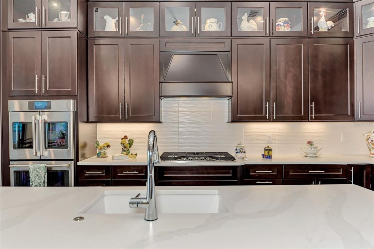 12432 Golden Sage Drive, Sarasota, FL 34238 Photo