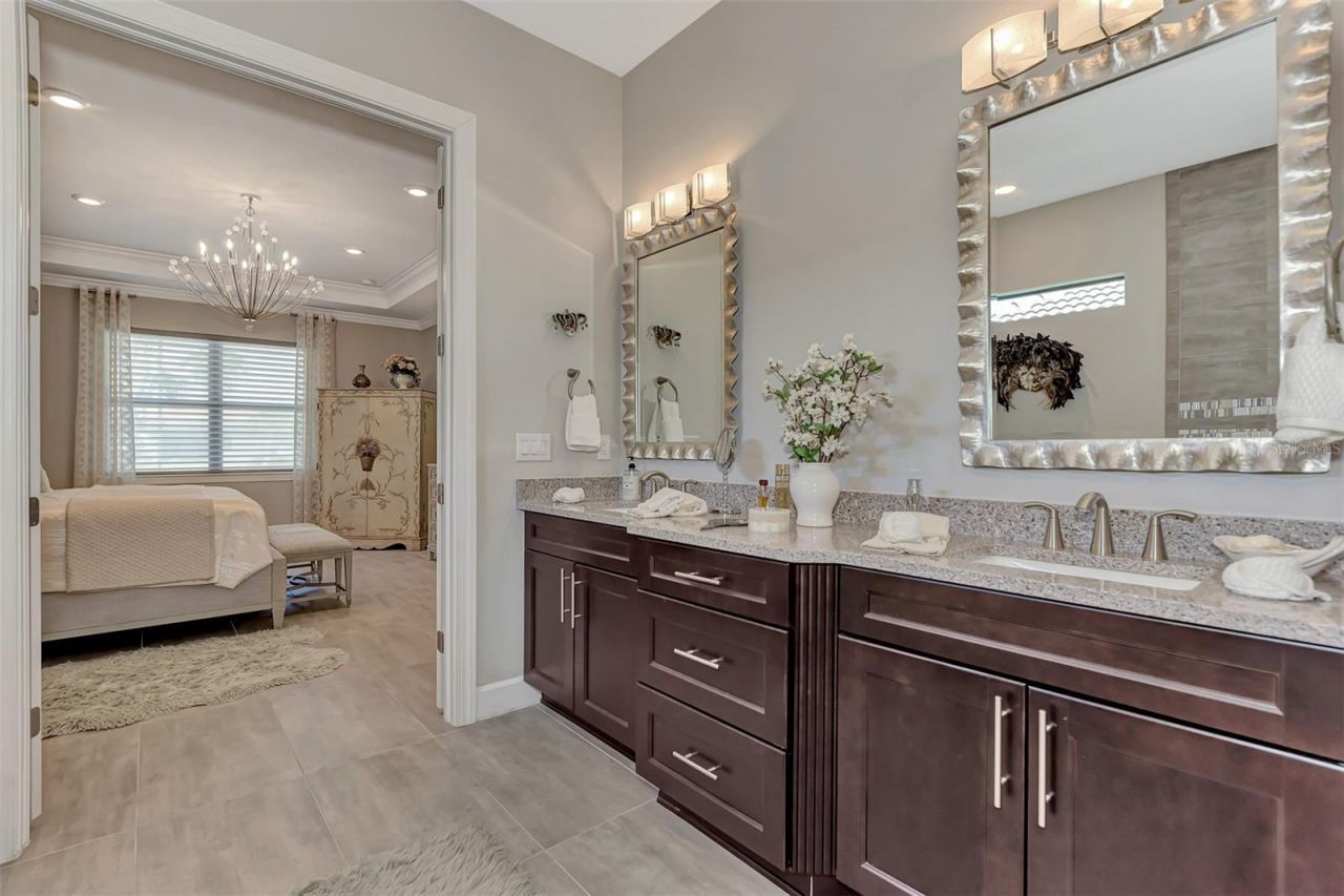 12432 Golden Sage Drive, Sarasota, FL 34238 Photo