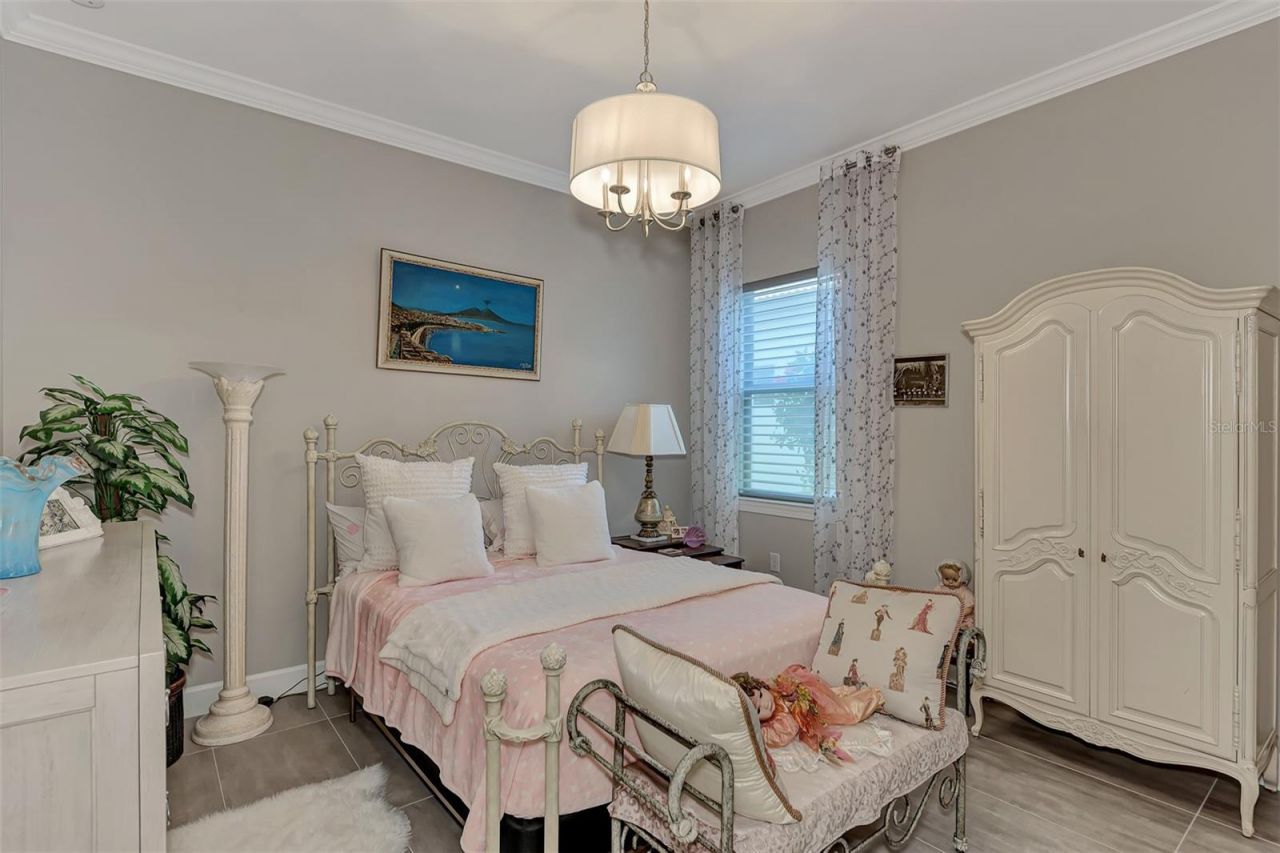 12432 Golden Sage Drive, Sarasota, FL 34238 Photo