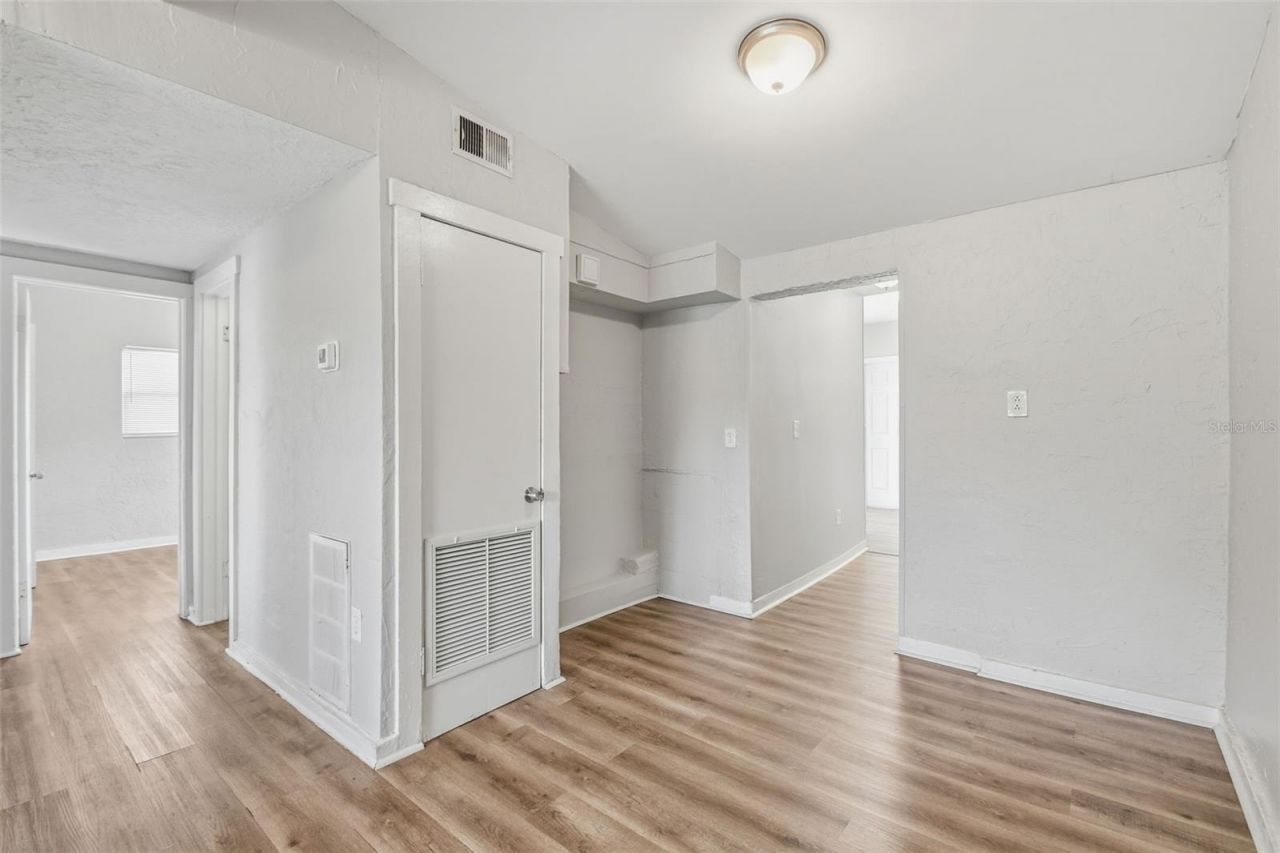 2141 Mango Avenue , Sarasota, FL 34234 Photo