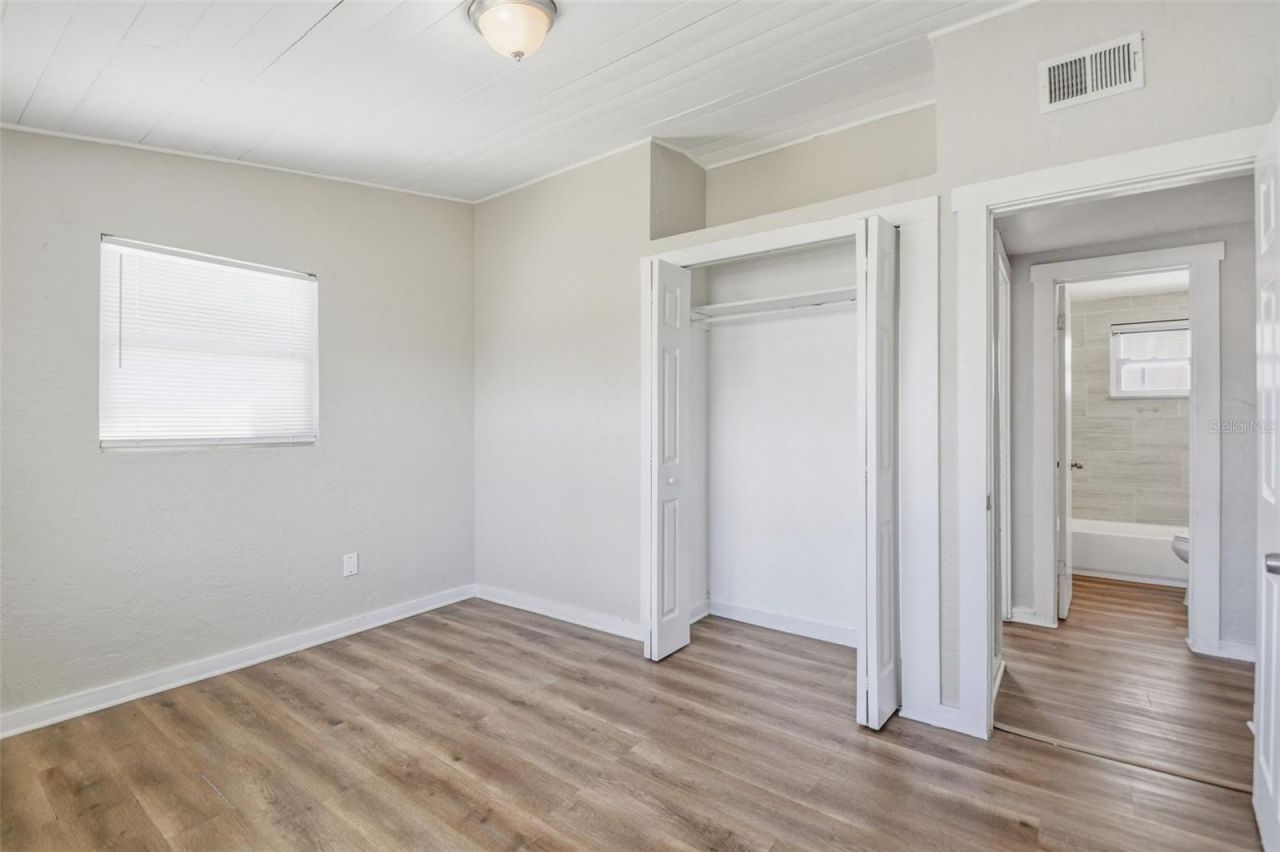2141 Mango Avenue , Sarasota, FL 34234 Photo