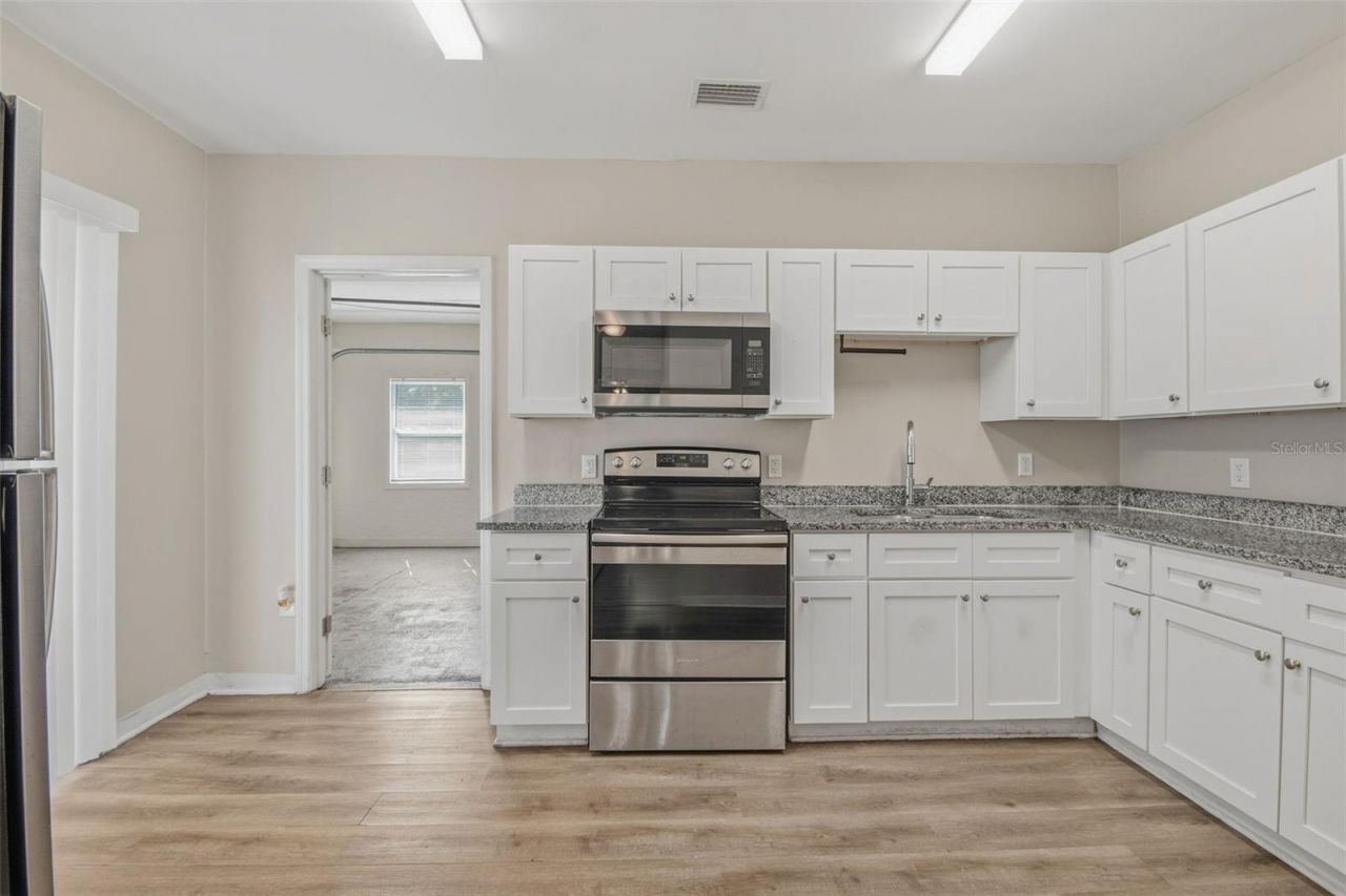 2141 Mango Avenue , Sarasota, FL 34234 Photo