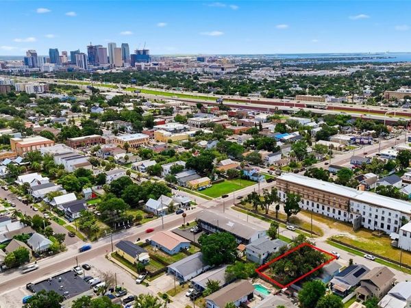 2517 W SPRUCE STREET , TAMPA, FL 33607