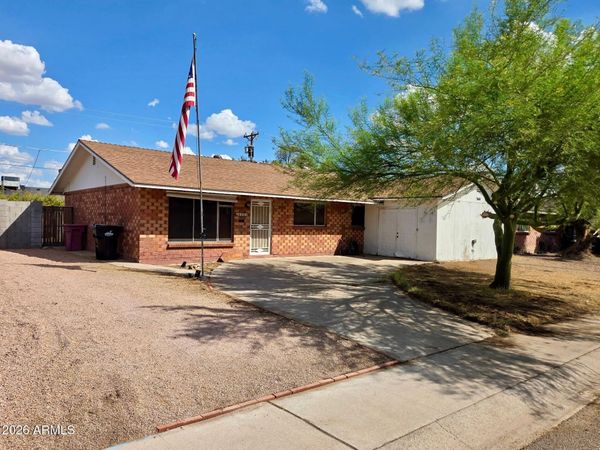 3601 N HAYDEN Road, Scottsdale, AZ 85251