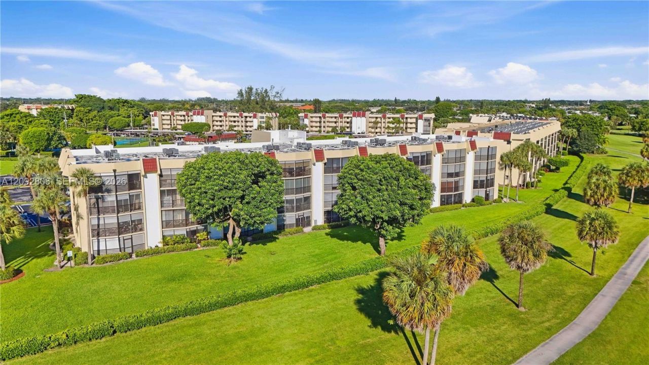 23249 N Barwood Ln N , Unit 403, Boca Raton, FL 33428 Photo