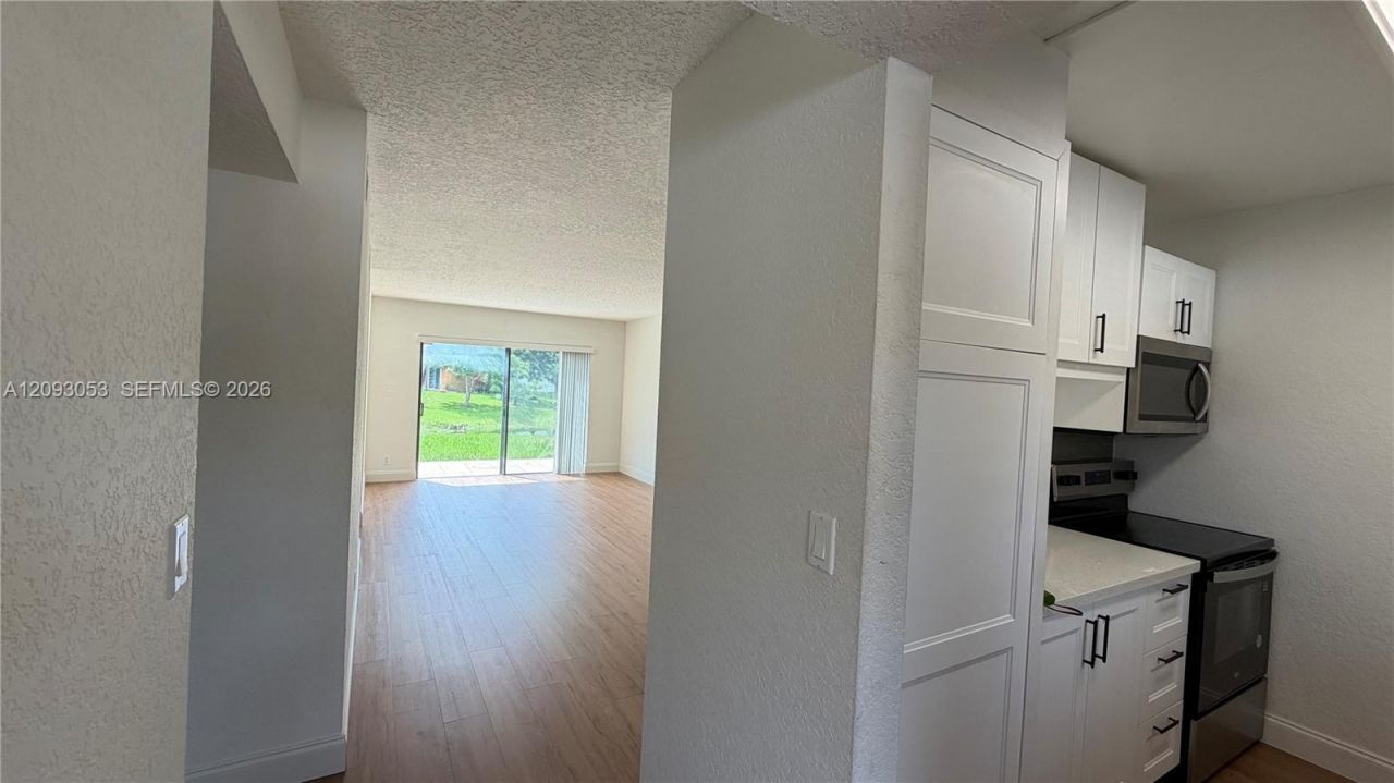 11477 NW 39th Ct, Unit 103-1, Coral Springs, FL 33065 Photo