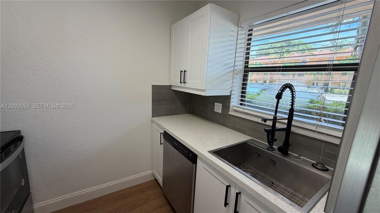 11477 NW 39th Ct, Unit 103-1, Coral Springs, FL 33065 Photo
