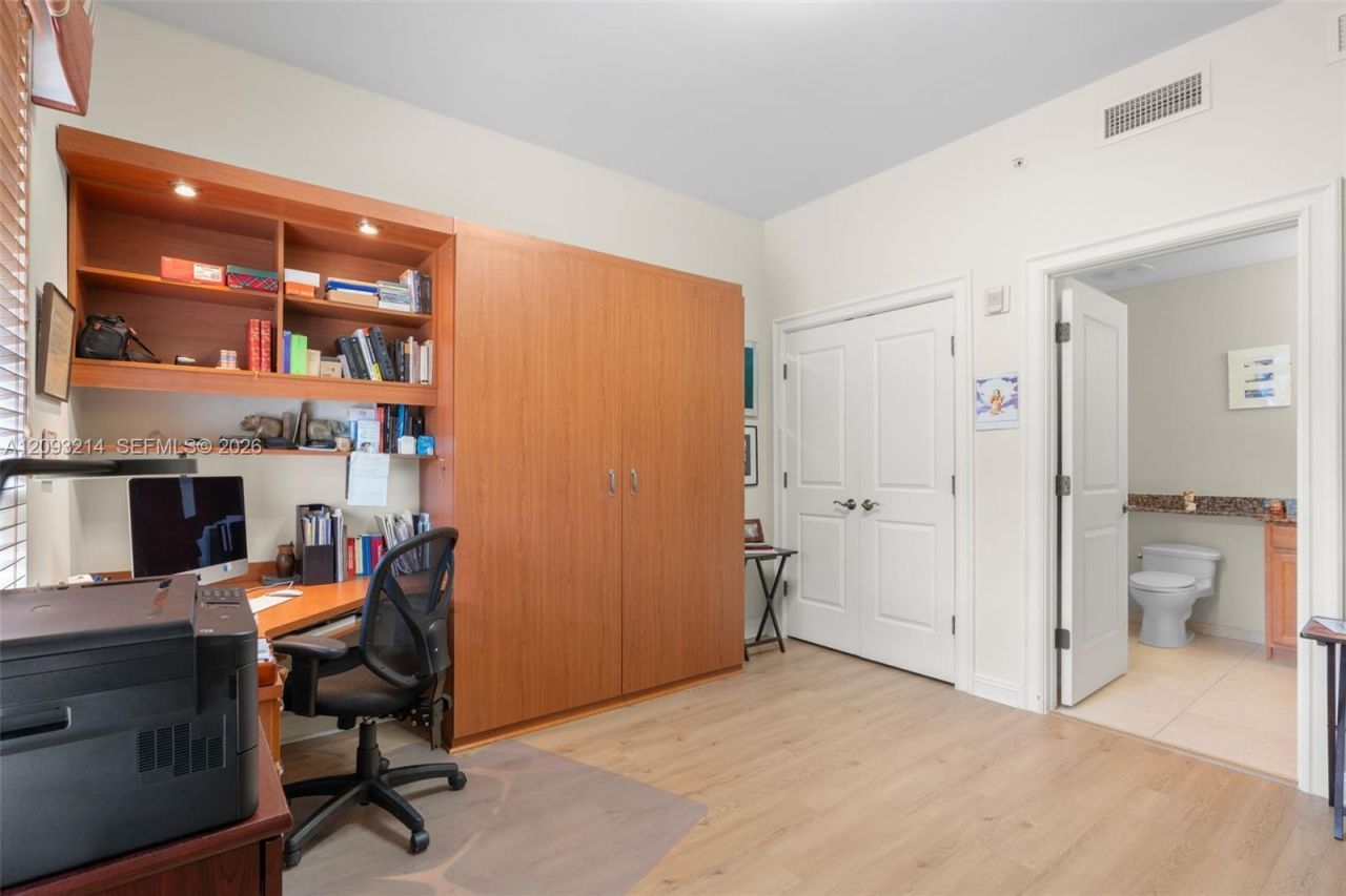 16101 Emerald Estates Dr, Unit 448, Weston, FL 33331 Photo