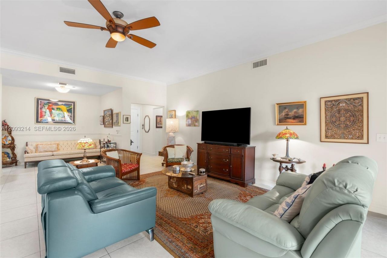 16101 Emerald Estates Dr, Unit 448, Weston, FL 33331 Photo