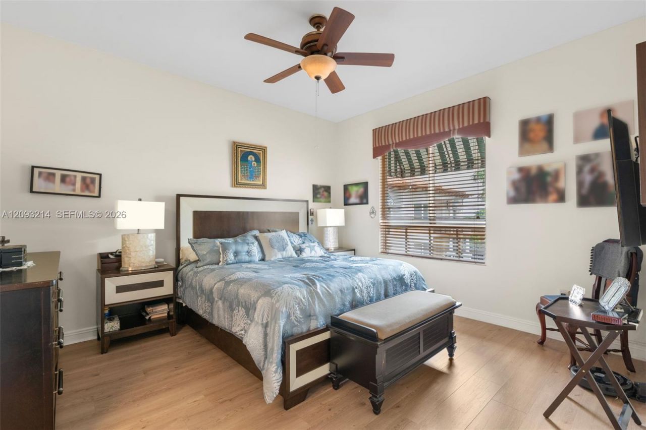 16101 Emerald Estates Dr, Unit 448, Weston, FL 33331 Photo