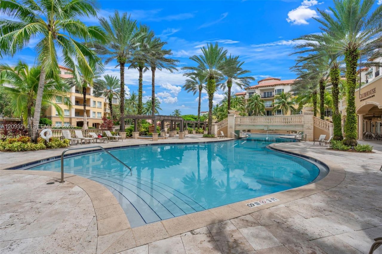 16101 Emerald Estates Dr, Unit 448, Weston, FL 33331 Photo