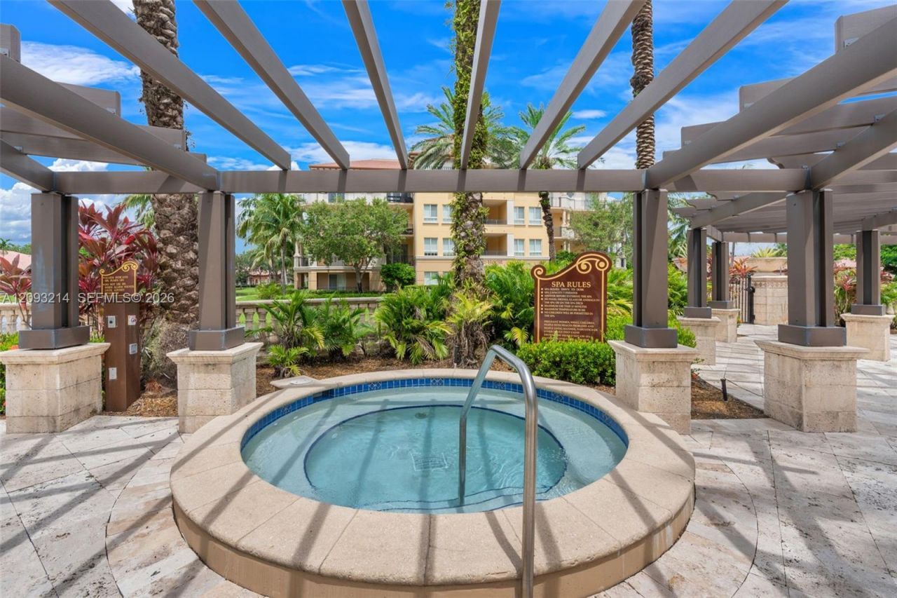 16101 Emerald Estates Dr, Unit 448, Weston, FL 33331 Photo
