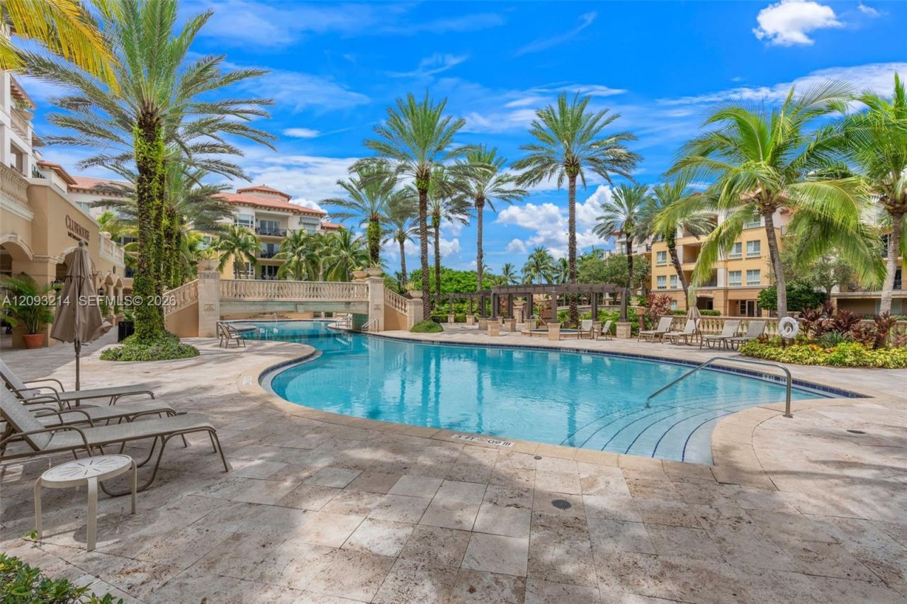16101 Emerald Estates Dr, Unit 448, Weston, FL 33331 Photo