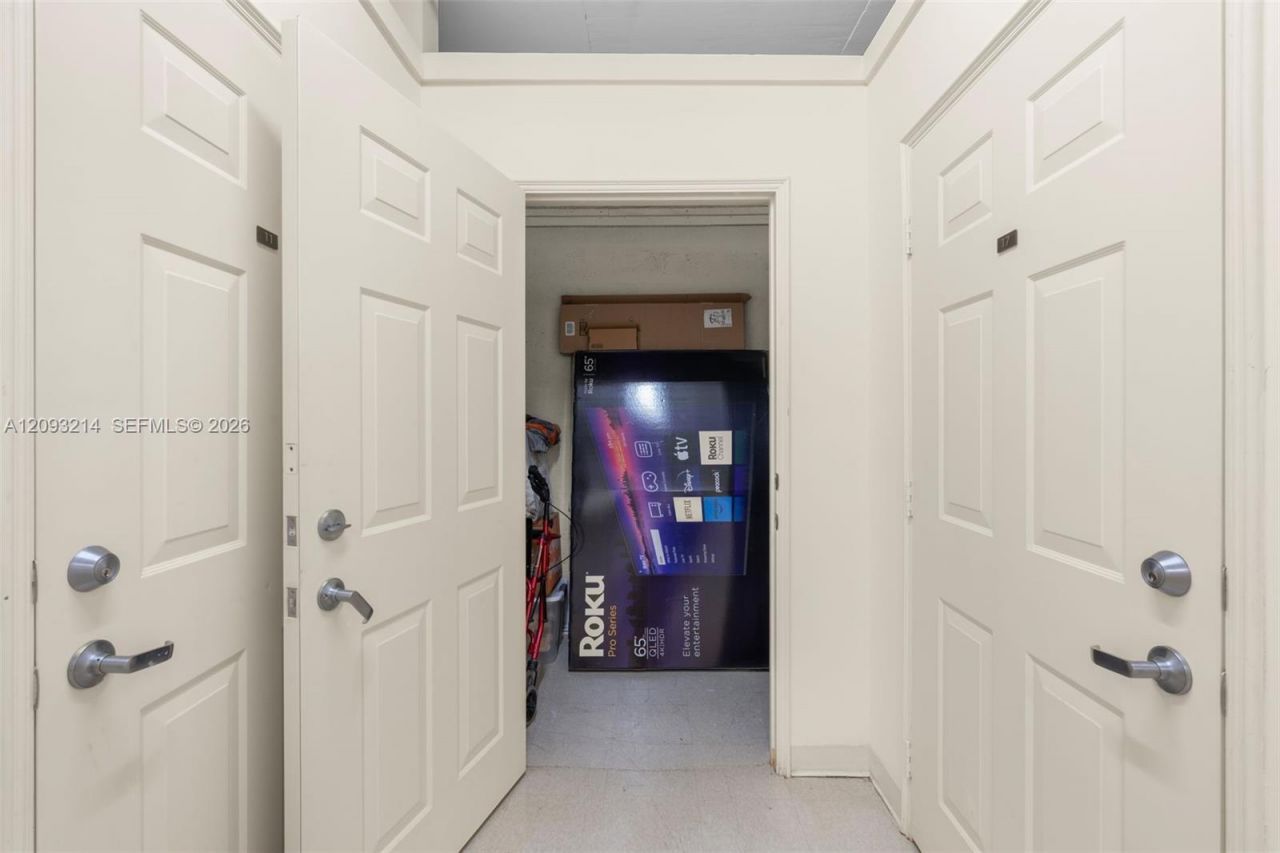 16101 Emerald Estates Dr, Unit 448, Weston, FL 33331 Photo