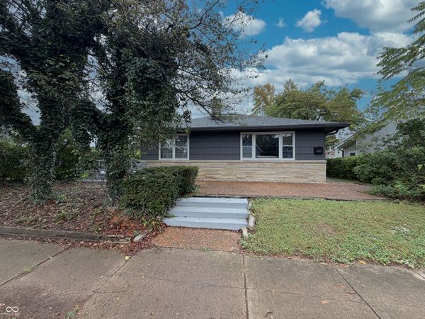 1014 W North Street , Greenfield, IN 46140