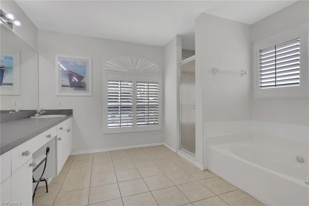 2356 Heritage Greens Dr, Naples, FL 34119 Photo