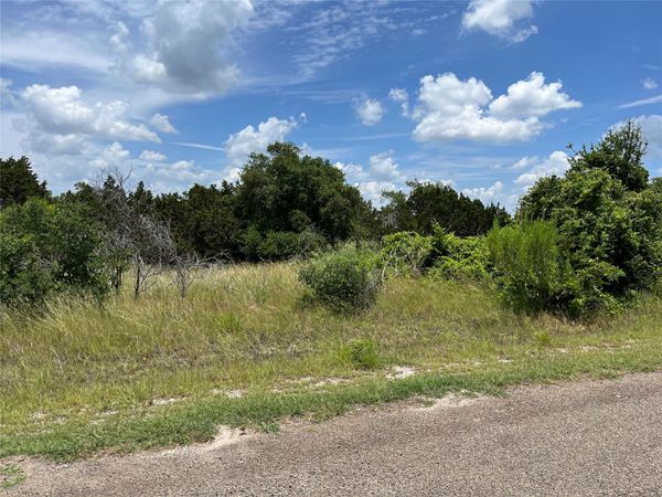 400 Sonora DR, Bertram, TX 78605