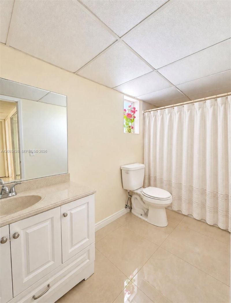 9357 Fontainebleau Blvd, Unit D310, Miami, FL 33172 Photo