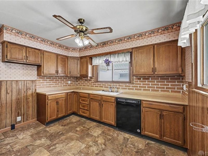 117 W Hill Street, Pleasant Hill, OH 45359 Photo 11
