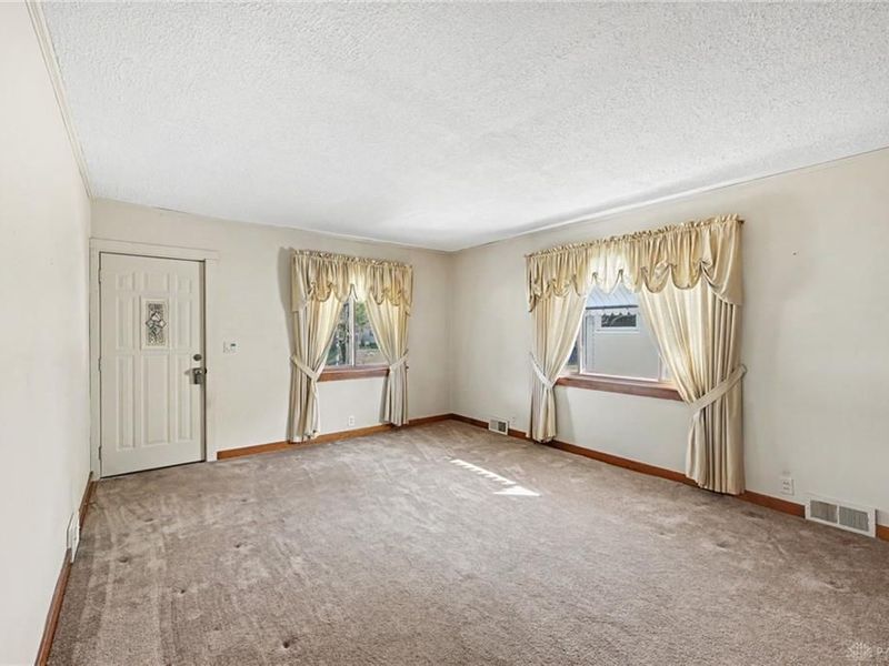 117 W Hill Street, Pleasant Hill, OH 45359 Photo 6