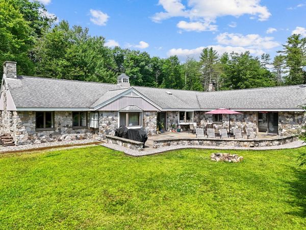 16 Davis Point Road , Wayne, ME 04284