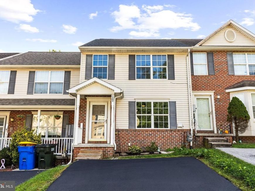 1382 Wanda Drive, Hanover, PA 17331 Main Photo