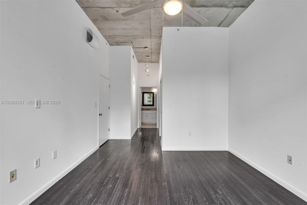 2001 Biscayne Blvd , Unit 3212, Miami, FL 33137 Photo
