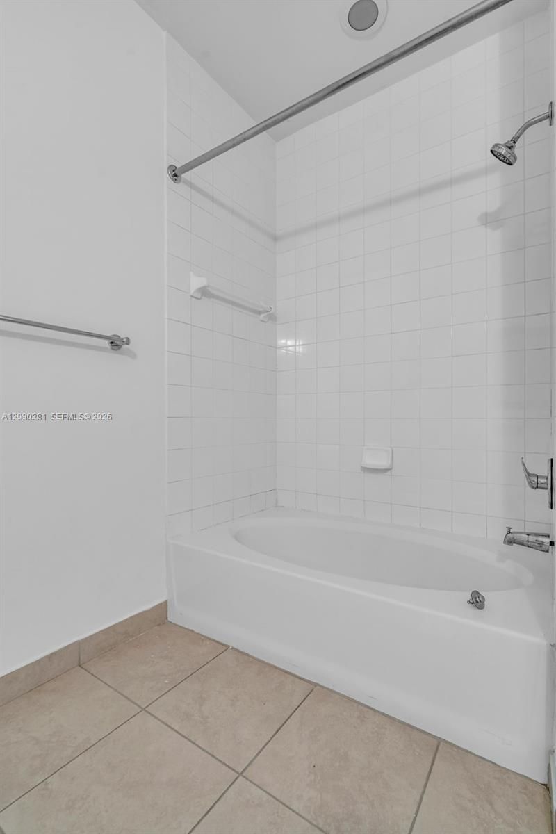 2001 Biscayne Blvd , Unit 3212, Miami, FL 33137 Photo