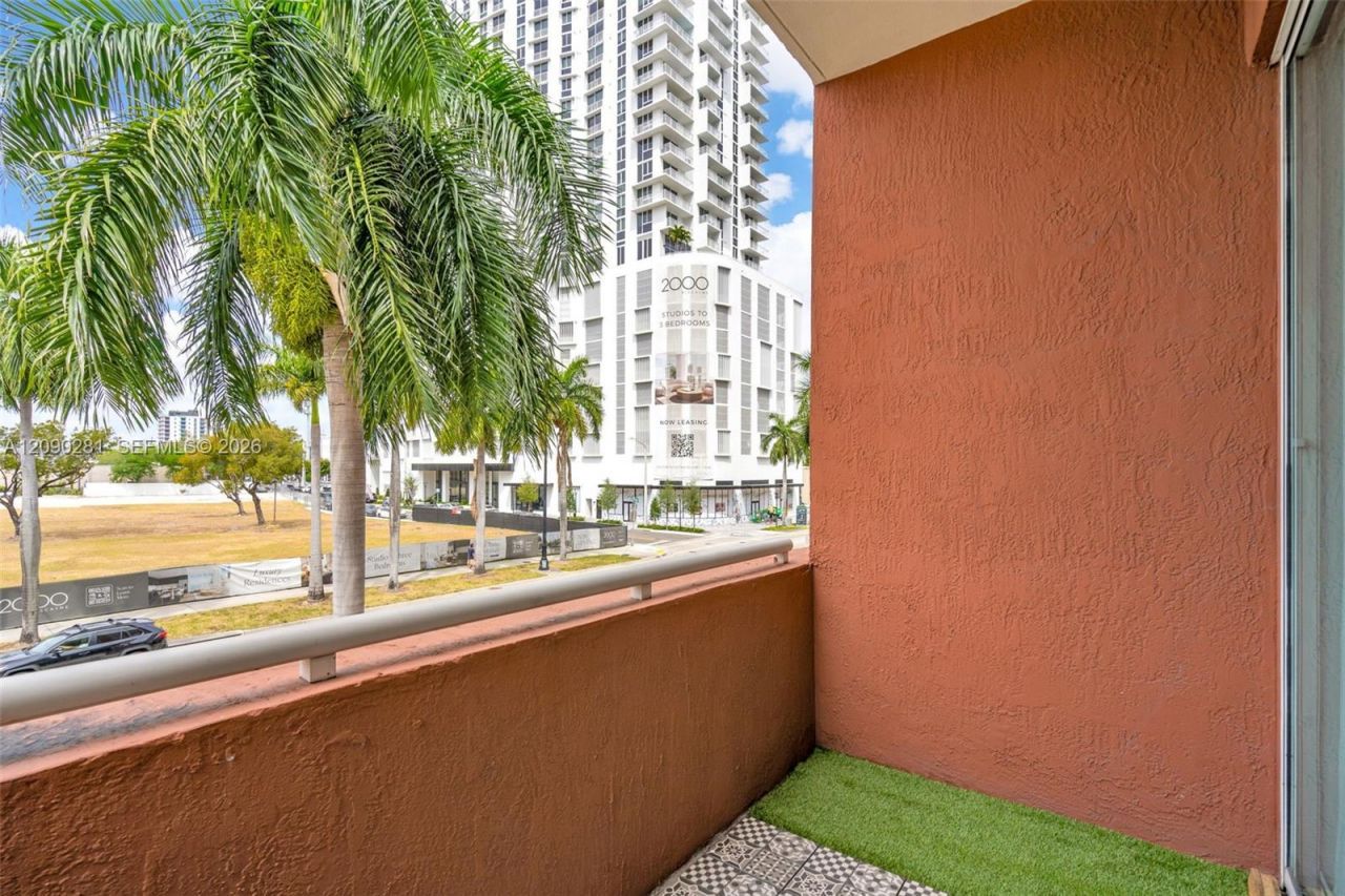 2001 Biscayne Blvd , Unit 3212, Miami, FL 33137 Photo
