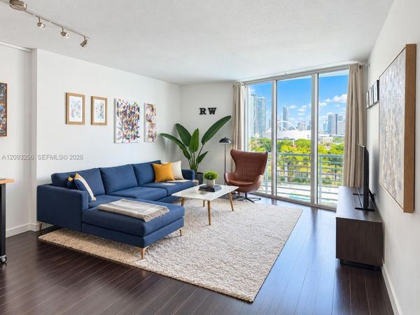 325 S Biscayne Blvd , Unit 1424, Miami, FL 33131