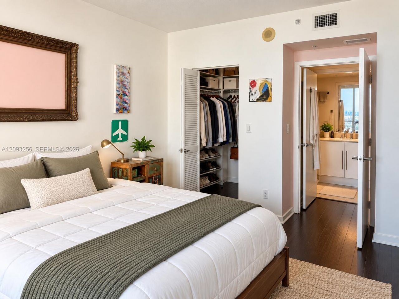 325 S Biscayne Blvd , Unit 1424, Miami, FL 33131 Photo