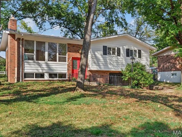 11051 Wylestone Court, St Louis, MO 63126