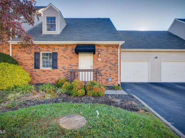 2700 Indian Ridge Road, Unit Apt 6, Johnson City, TN 37604