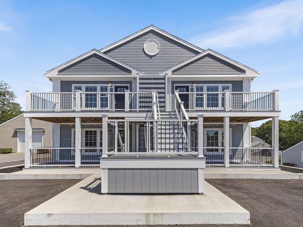 112 West Main, Unit 4, Barnstable, MA 02601