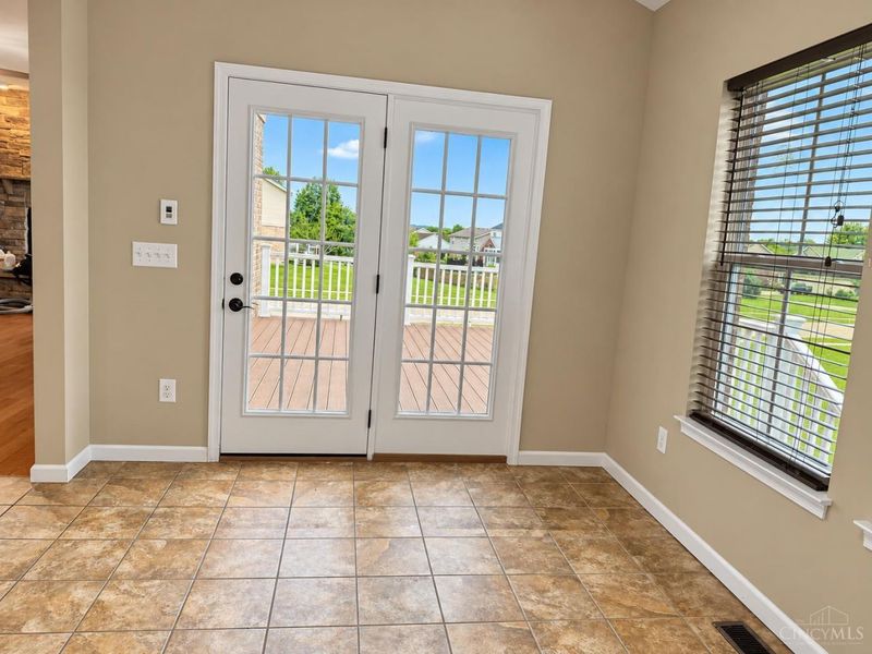 5354 Roden Park Drive, Monroe, OH 45050 Photo 11