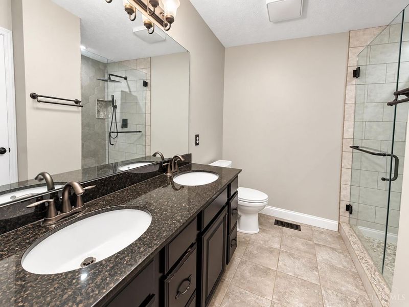 5354 Roden Park Drive, Monroe, OH 45050 Photo 28