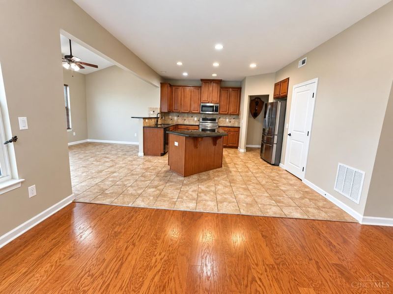 5354 Roden Park Drive, Monroe, OH 45050 Photo 6